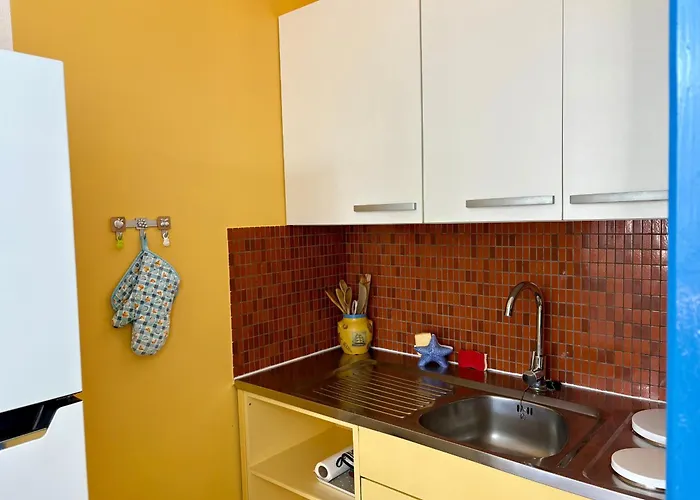 Apartamento Face à Avec Parking Privé - Fr-1-323-428 *